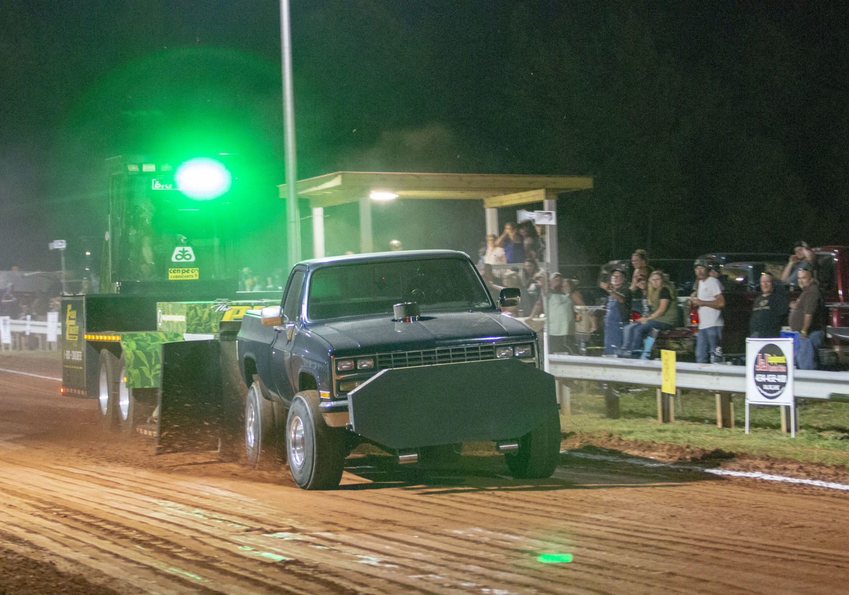 TractorPull21.JPG